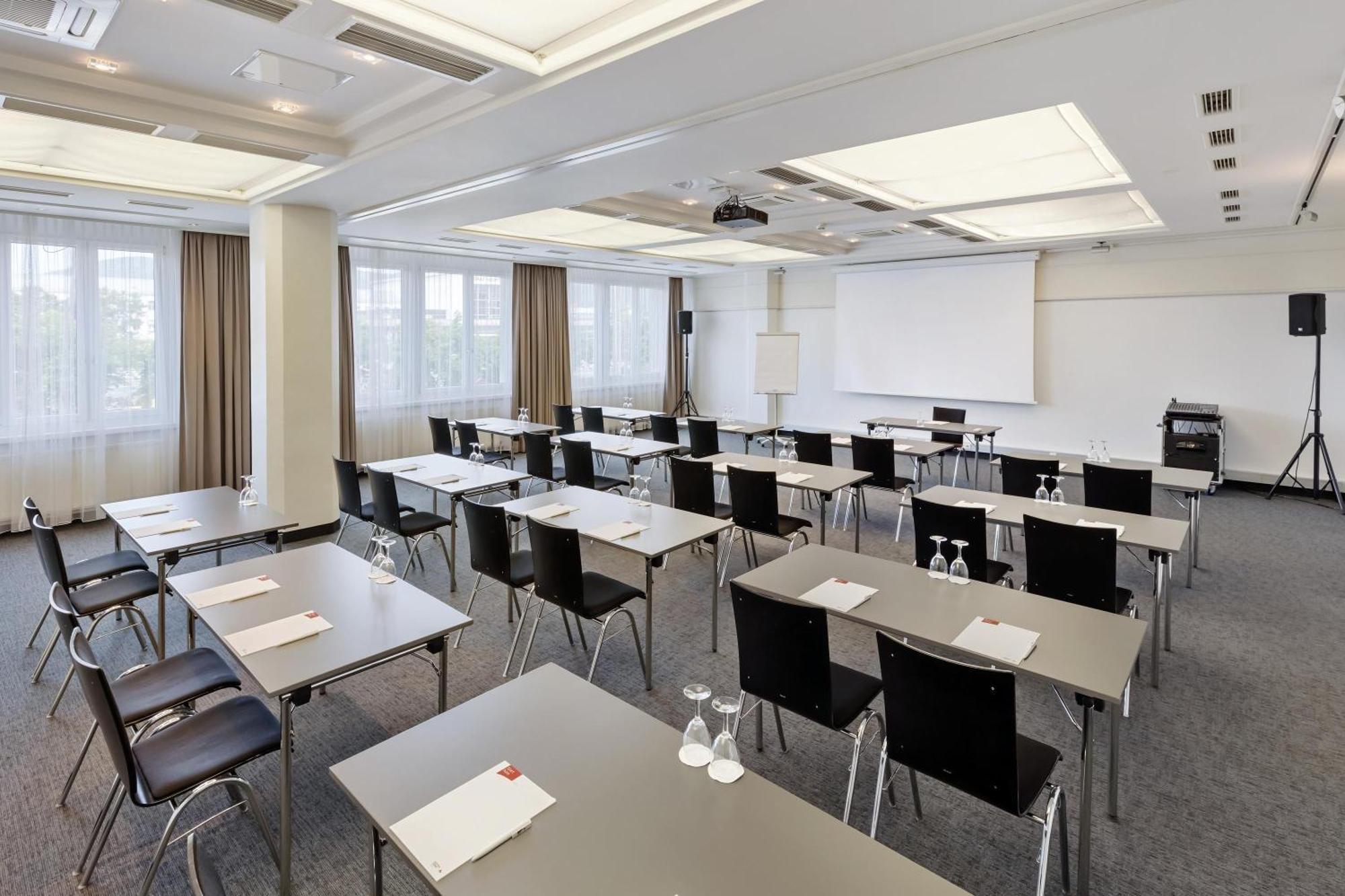Hotel Austria Trend Europa Hauptbahnhof 4*